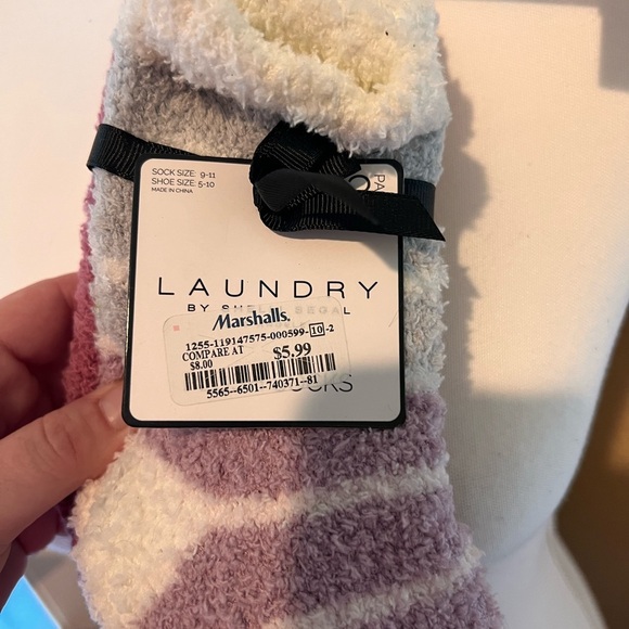 🆕 Laundry By Shelli Segal 3 Pack Fuzzy Socks - Picture 4 of 4